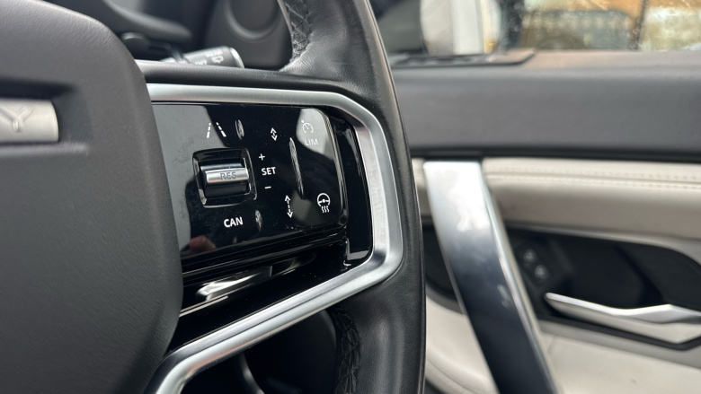 Land Rover Discovery Sport 2.0 D200 R-Dynamic HSE 5dr Auto Diesel Station Wagon